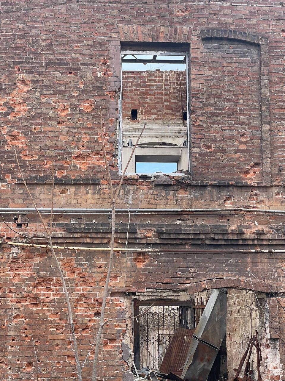 War destruction in occupied Mariupol (image 8 of 19)